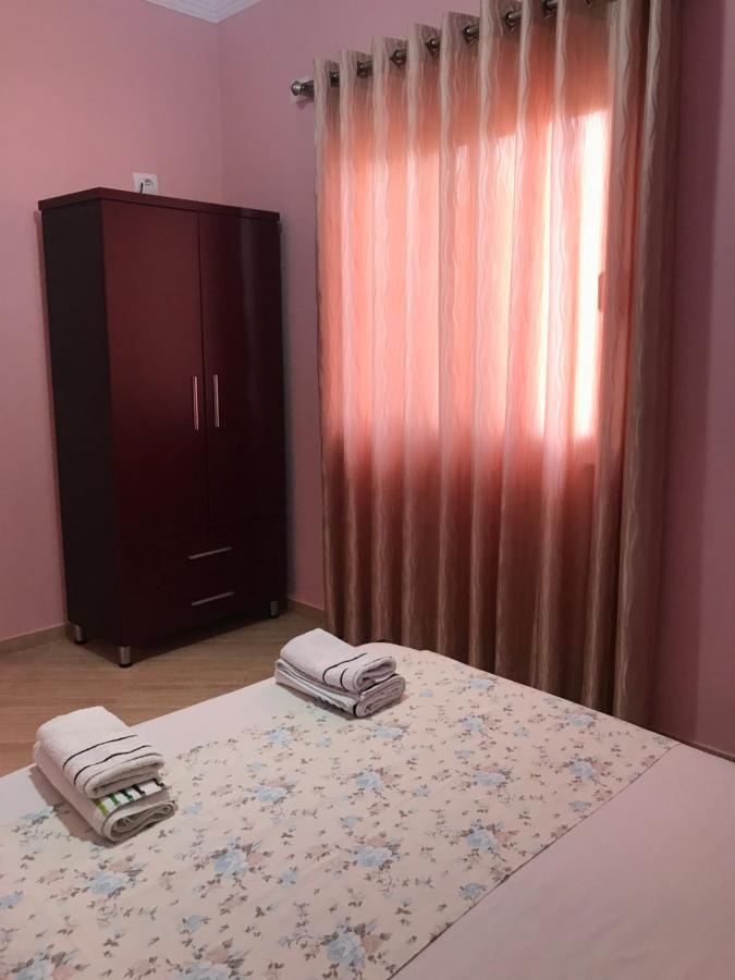 Vila Garden Εξαμίλιο Εξωτερικό φωτογραφία