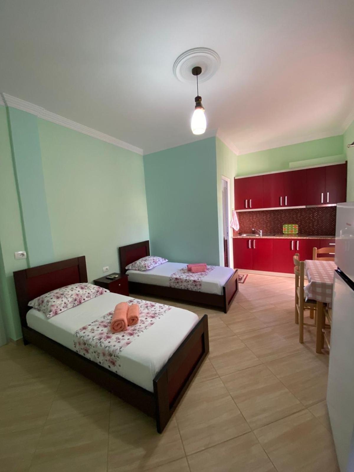 Vila Garden Εξαμίλιο Εξωτερικό φωτογραφία