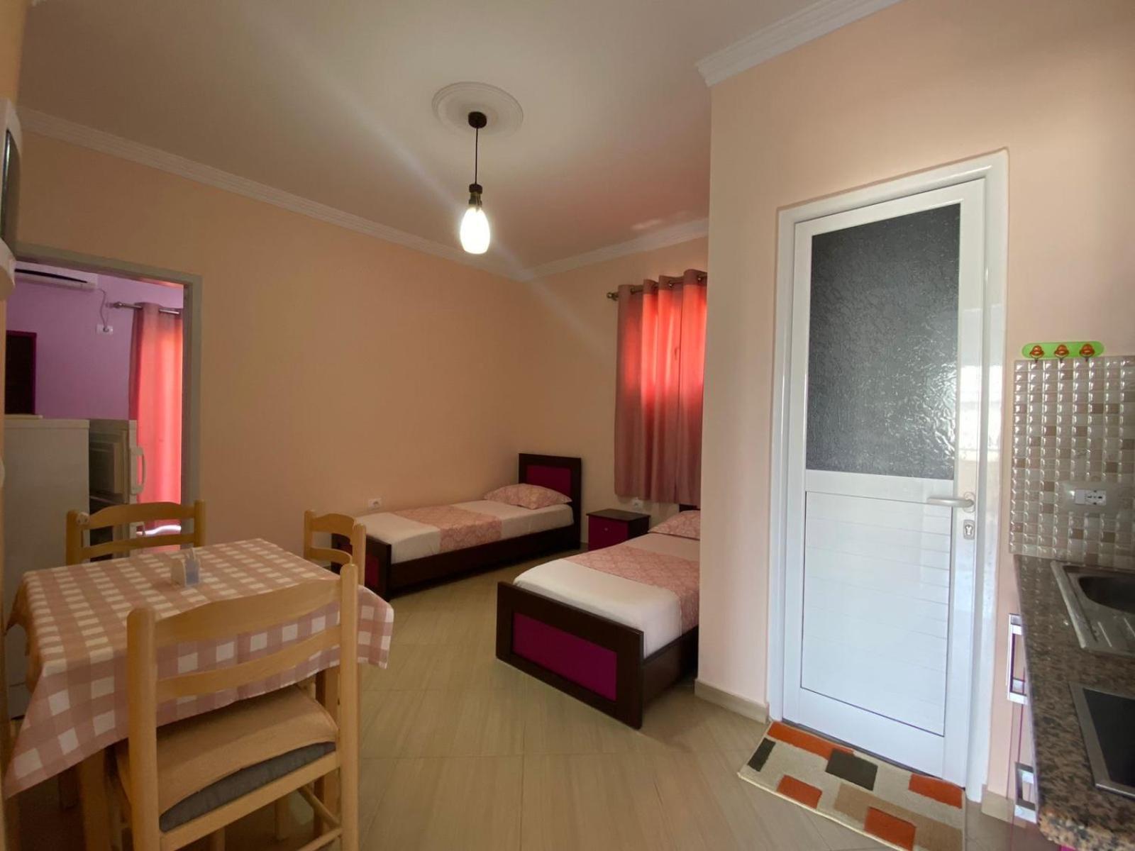 Vila Garden Εξαμίλιο Εξωτερικό φωτογραφία